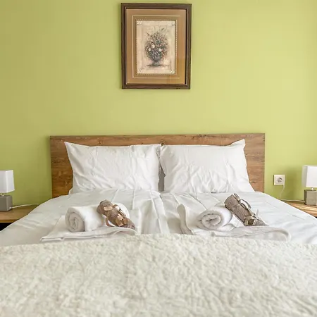 2br And Cosy Trimonsium 5min From Pedestrian Street 公寓