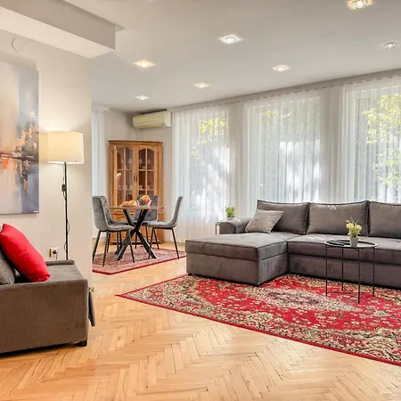 Апартамент 2br Vintage Next To Tsar Simeon Garden By Flat Manаger