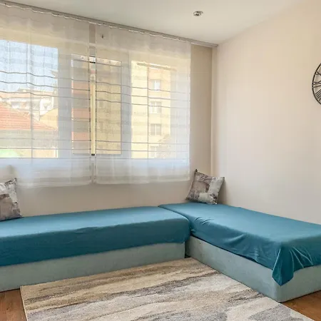 Two-bedroom And Cosy * Пловдив