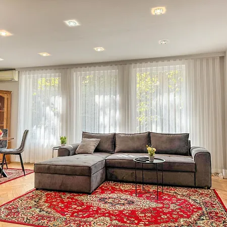 Two-bedroom And Cosy