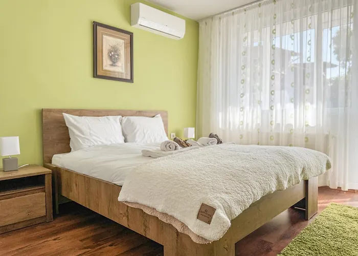 2br And Cosy Trimonsium 5min From Pedestrian Street Apartmán Plovdiv