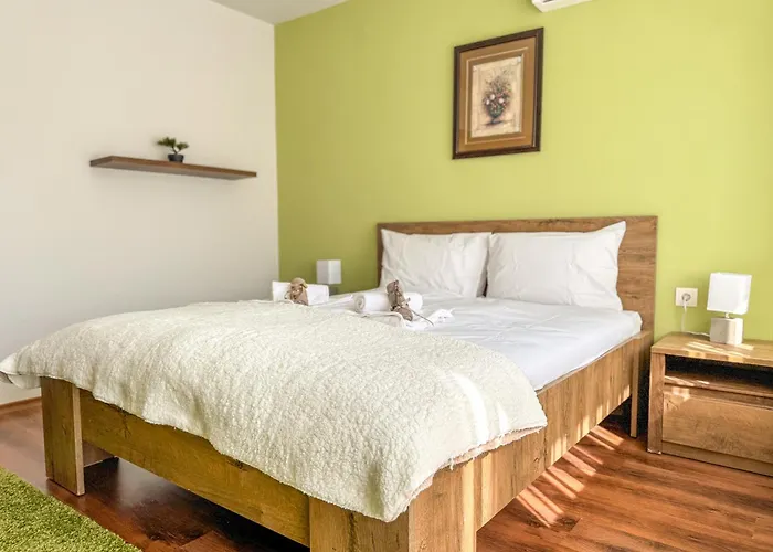 2br And Cosy Trimonsium 5min From Pedestrian Street